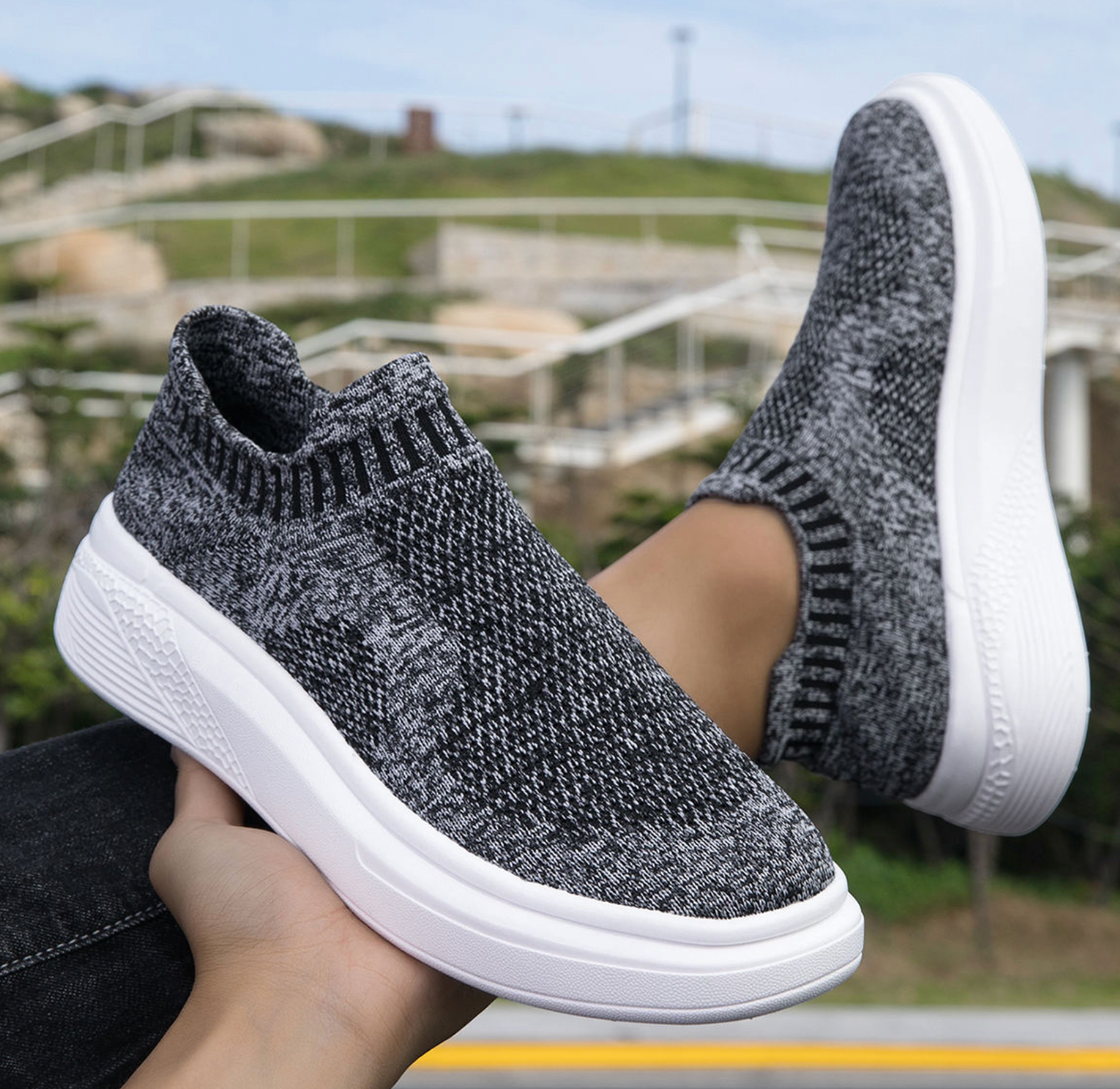 Men’s Breathable Fabric Upper Shoes
