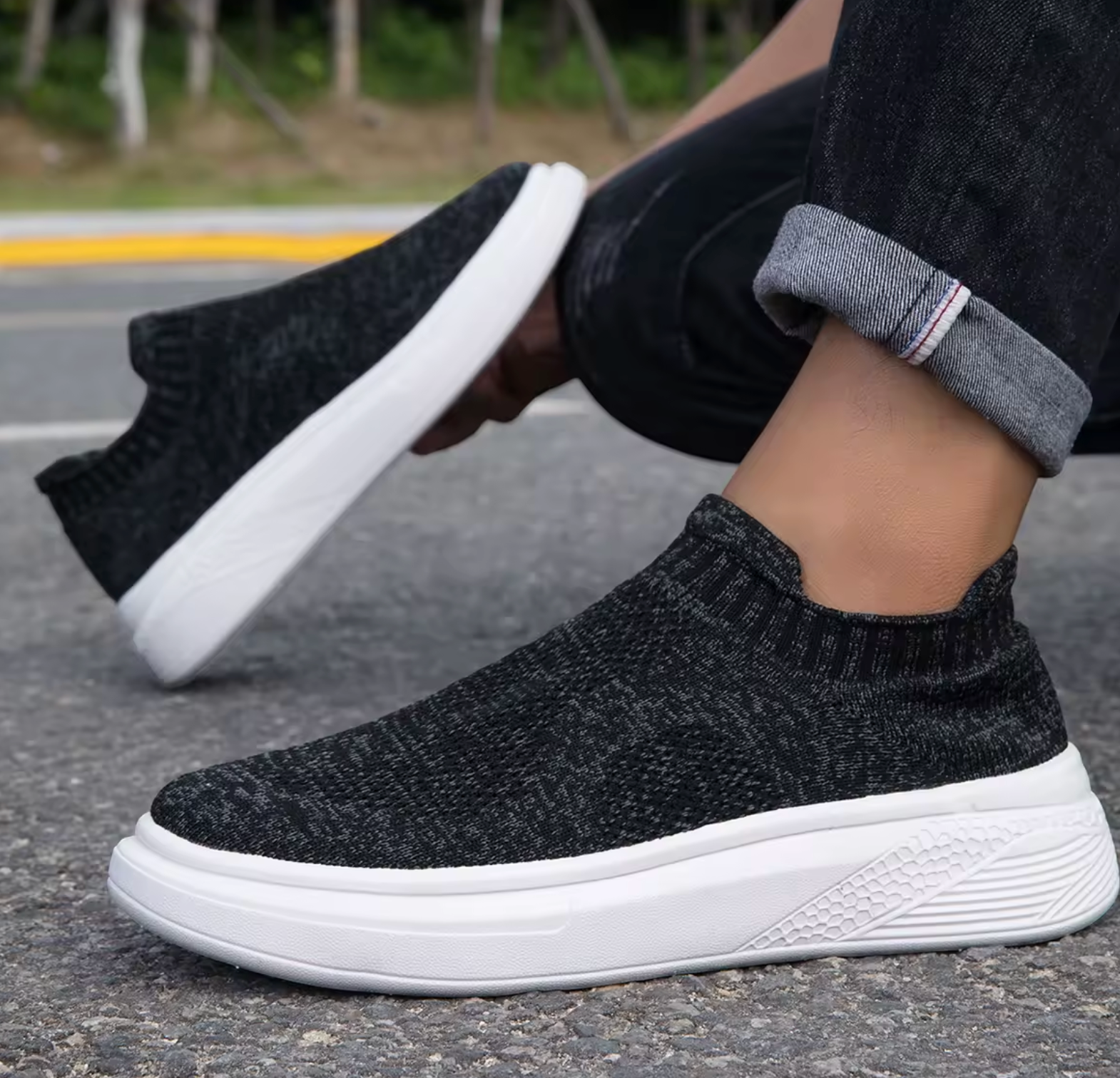 Men’s Breathable Fabric Upper Shoes